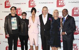 Global musical artist Rihanna joined UNAIDS Executive Director Michel Sidibé and leaders of the M*A*C AIDS Fund at the star-studded Hollywood opening of a new documentary film focused on how the AIDS epidemic is affecting young people across the world. 