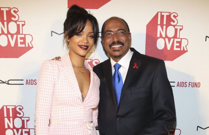 Global musical artist Rihanna joined UNAIDS Executive Director Michel Sidibé and leaders of the M*A*C AIDS Fund at the star-studded Hollywood opening of a new documentary film focused on how the AIDS epidemic is affecting young people across the world. 