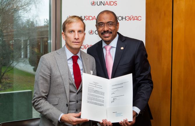 UNAIDS and the Global Fund to Fight AIDS, Tuberculosis and Malaria (the Global Fund) have signed a cooperation agreement to maximize support to countries and optimize investments and impact at country level. 