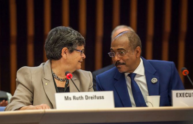 Former President of Switzerland Ruth Dreifuss and UNAIDS Executive Director Michel Sidibé