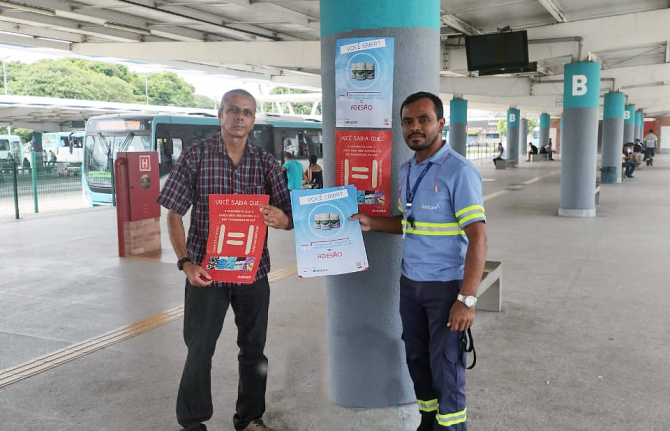 Exhibition of the campaign posters created by RNP+ CE in bus terminals in Fortaleza. Credit: RNP+ CE