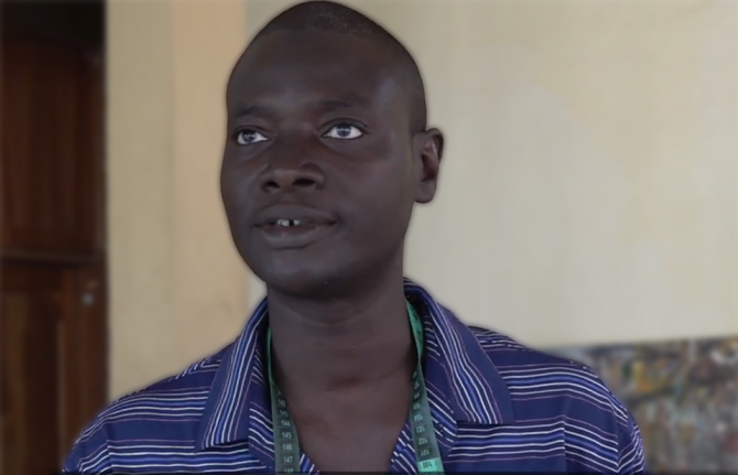 Daouda Diouf comes daily to the Fann Hospital compound daily. He is one of 250 people enrolled in CEPIAD*’s opioid substitution therapy programme (OST). OST is a globally recognized intervention to reduce injecting behaviours that put people who inject dr