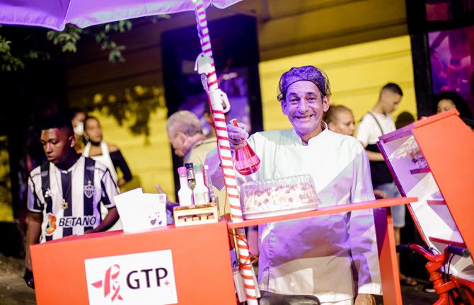 Sérgio Pereira, one of the founders of GTP+ and coordinator of the Solidarity Kitchen at the launch of Diversibike, in the Boa Vista neighbourhood in Recife. Credit: Brenda Alcântara