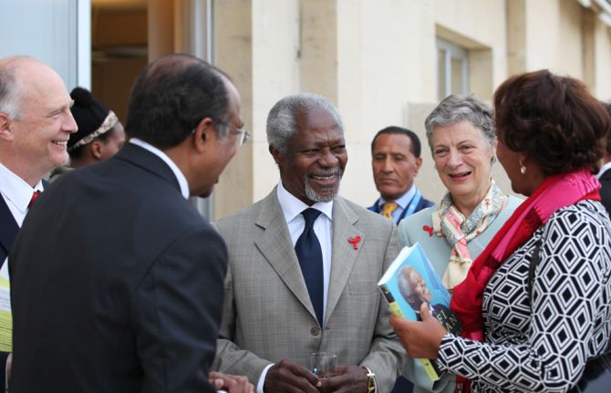 To mark the launch of his new book of speeches, We the Peoples: A UN for the 21st Century, former United Nations Secretary-General and Nobel Peace Prize Laureate Kofi Annan invited the Executive Director of UNAIDS Michel Sidibé to hold a public discussion