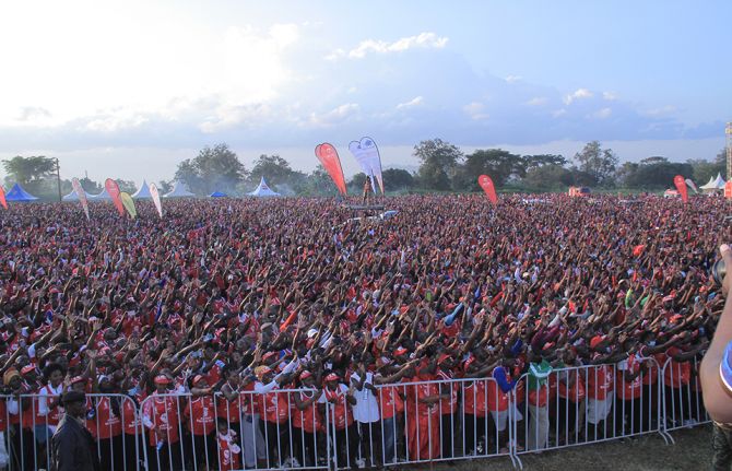 Thousands take part in the Kabaka Birthday Run to support the HIV response in Buganda 