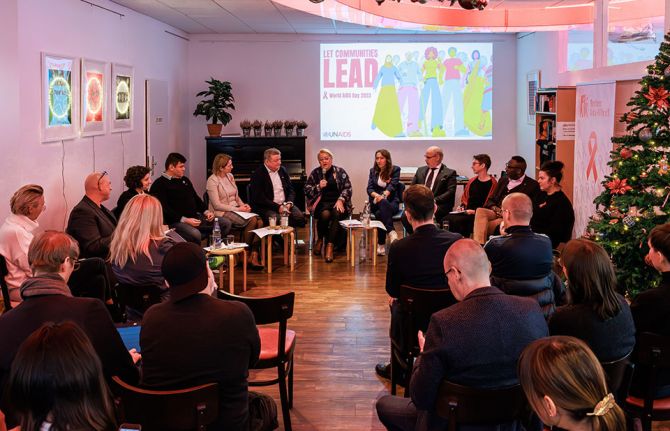 UNAIDS commemorates World AIDS Day in Berlin alongside communities delivering life-saving HIV services in Germany and Ukraine UNAIDS commemorates World AIDS Day in Berlin alongside communities delivering life-saving HIV services in Germany and Ukraine