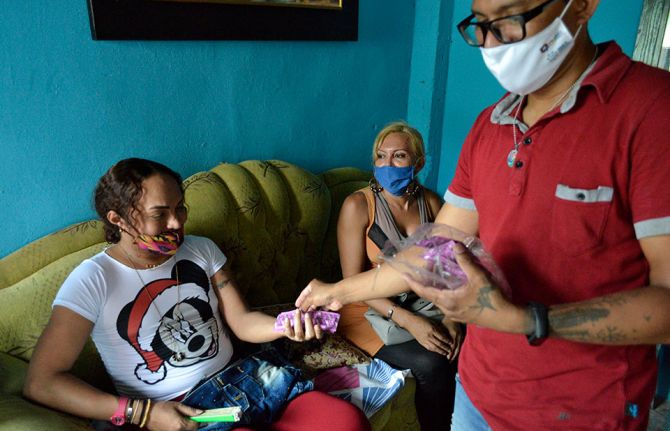 Community-led initiative helps LGBTI migrants to learn their rights in Ecuador