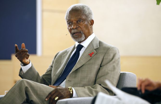 To mark the launch of his new book of speeches, We the Peoples: A UN for the 21st Century, former United Nations Secretary-General and Nobel Peace Prize Laureate Kofi Annan invited the Executive Director of UNAIDS Michel Sidibé to hold a public discussion