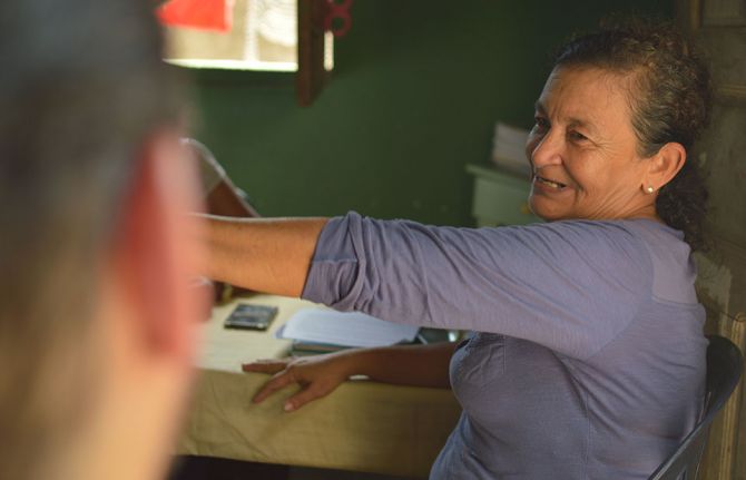 Nilsa Hernandez, 62, used to work as an informal greengrocer in Venezuela to help increase her family income and provide for her children, grandchildren and great-grandchildren. As a person living with HIV for 16 years, Nilsa had managed to lower her vira